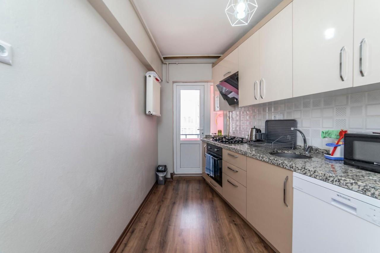Centrally Located 2 Bedroom Apt With Netflix Бурса Экстерьер фото
